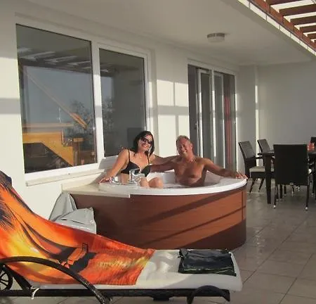 Babylon Sea-view Side